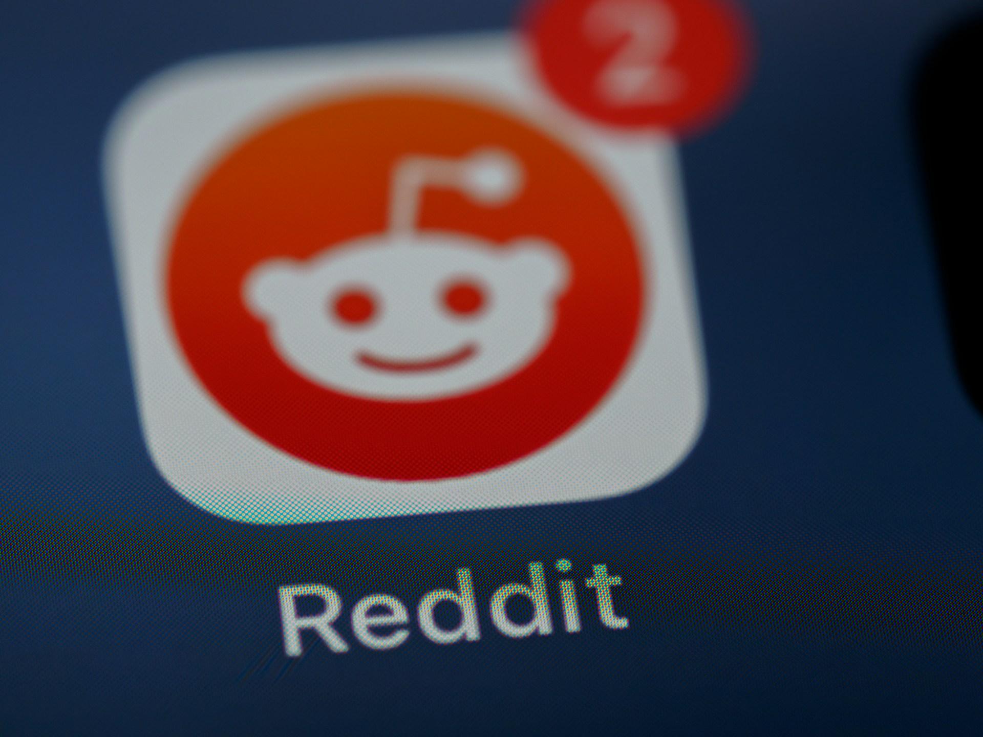Reddit will KI-Betrug stoppen - und legt dabei die Axt an seine Anonymität